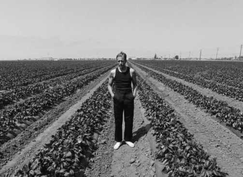 El grupo de ventas diamante, AWOLNATION, estrena un nuevo sencillo titulado "We Are All Insane", con un video musical. A principios de este otoño, AWOLNATION lanzó "Freaking Me Out," acompañado porel primero de una serie de videos que lleva al

radioalternativo.com/awolnation-hac…
