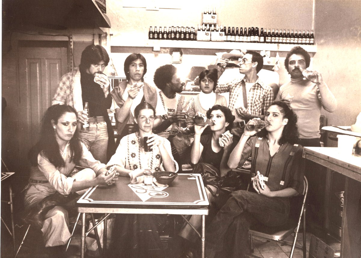 No te pierdas este fin de semana todas las actividades que sucederán en el programa Danzando en un Mosaico, Jornadas de Análisis Retrospectivo Forion Ensamble 1977-2022.

🎭 11 al 13 de noviembre
🎟️ Sala Miguel Covarrubias y más sedes
Programa completo 🔗cutt.ly/forione