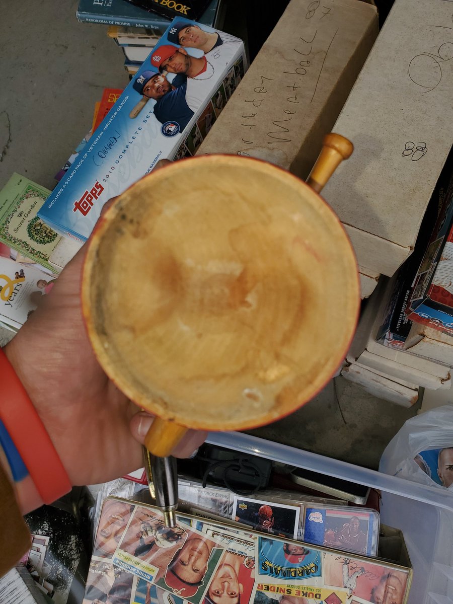 mwsss238's tweet photo. I picked this baseball pen/pencil holder up probably 10 years ago at a card show. The seller didn't know any history on it and my research has came up empty. Anyone out in twittersphere happen to know anything about it? https://t.co/LZfuis7TTv