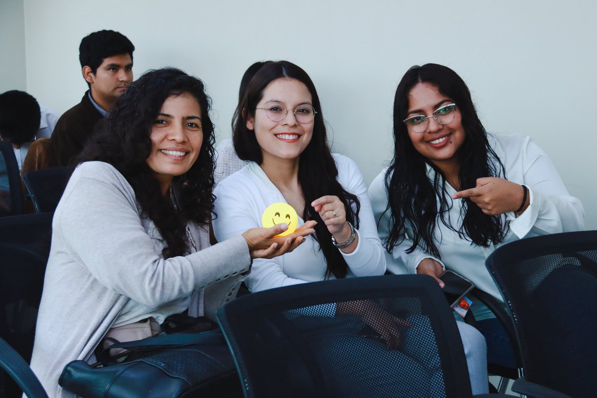 EducacionUPN's tweet photo. ✨En el culto del personal de @AdventistasUPN y @NuevoTiempoPeru se realizó un programa especial por la Campaña Educativa Antibullying #NosAmamos🧡. El Mg. @EdgardoMuguerza hizo un llamado a tomar conciencia, amar al prójimo y frenar el #bullying.✋🏻 https://t.co/XuC3YFTxVd