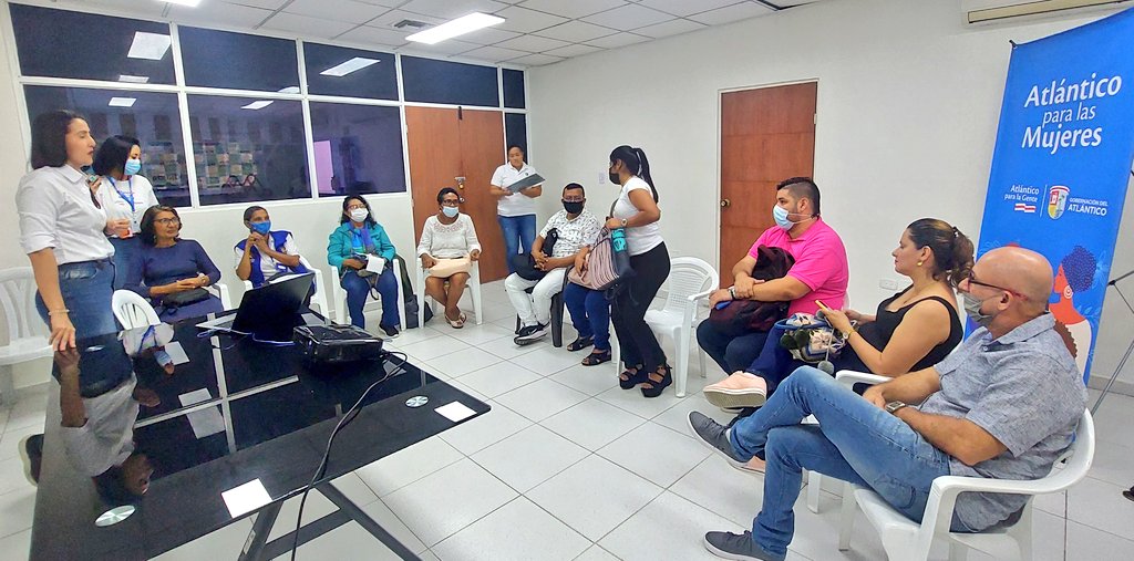 MalamboAlcaldia's tweet photo. #Aestahora || Alcaldía de Malambo a través de la Oficina de la Mujer en coordinación con la Secretaría Departamental de la Mujer @Gobatlantico realiza Mesa Técnica para Actualización de las Políticas Públicas de la #Mujer 2022 - 2023, para atención en el municipio de #Malambo. https://t.co/Gr1co3OQFN