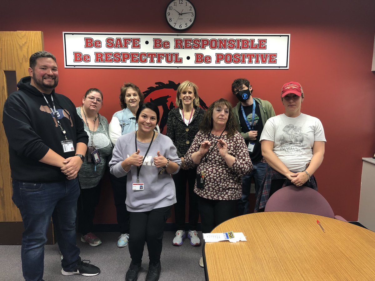AndreaBlocher's tweet photo. Stranger things getting their student of the week awards! @LSC_TecumsehJH #tjhsfun https://t.co/mSt1l2eOWR