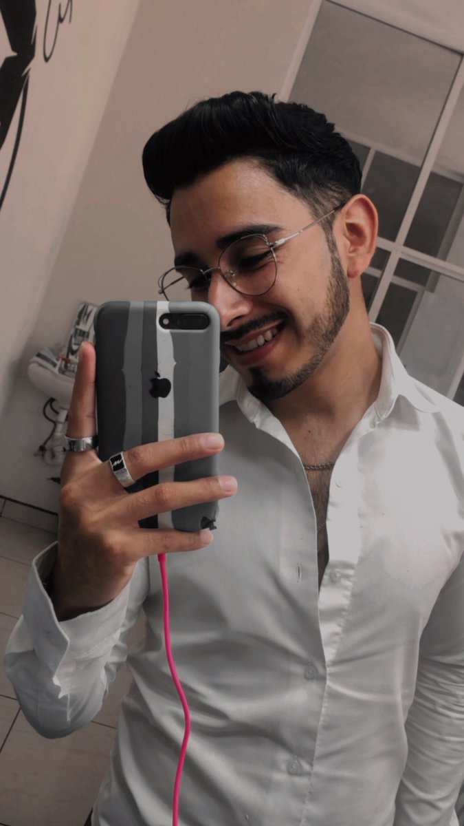 Fer74748400's tweet photo. 💈 working https://t.co/77YvZM6cHe