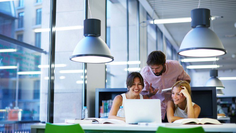 #BLOG: Darren Henley, head of Amadeus Launchpad in the Americas, shares tips on how #startups can become trailblazers in the industry. ow.ly/uRvw104ci7u  #Amadeus #Phocuswright