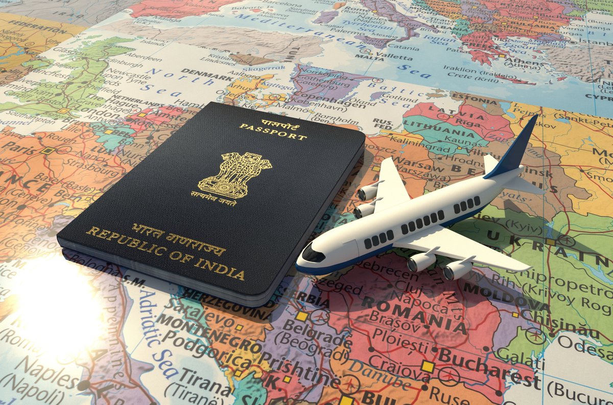 BitsExhi's tweet photo. @oyo's 'Festive Season Report 2022’ showed a 108% rise in travel demand. Daniel Dsouza, President &amp; Country Head, Holidays, @SOTCTravel, noted that Vietnam, Cambodia &amp; Australia emerged as new #destinations. #IEIAweeklynews @IEIA_sec 
https://t.co/HjIYiDw2Z2 https://t.co/Iw0pH9wUUB