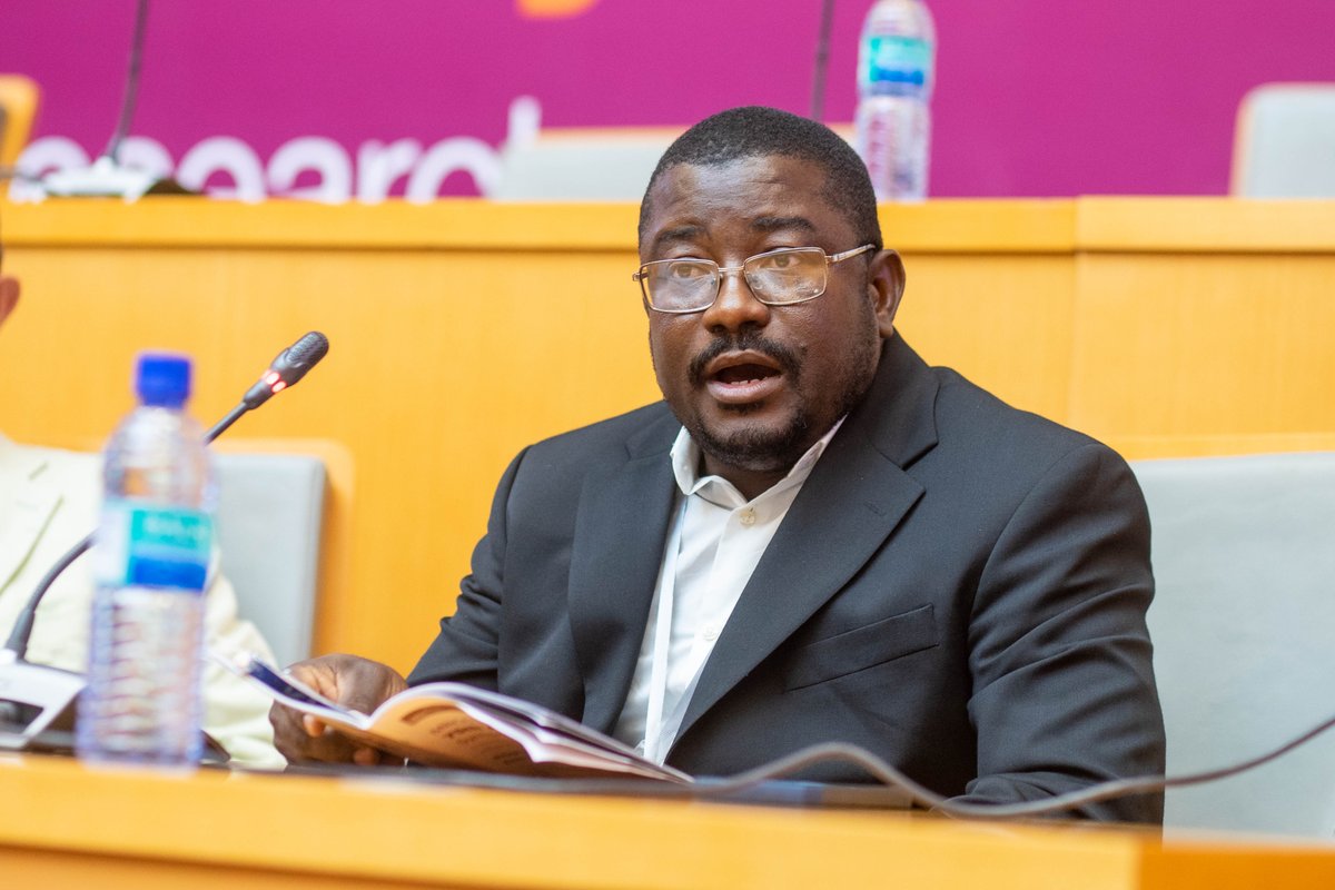 <a href="/UniOfGambia/">University of The Gambia</a>'s   Dr Mama Sawaneh is the chair for our third plenary session aptly titled "Climate Change &amp; Health and Nutrition"

#MRCGat75 #MRCGatLSHTMImpact