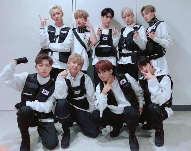 ViviYuri76's tweet photo. 💎Thank you for everything D-crunch🥺. You didn't have deserved recognition in this unfair world. I wish the best for each very talented boys who made this amazing group. Dianas of the whole world always love you😭♥️.
#thank_you_dcrunch #디크런치 https://t.co/F6myDcAQF9