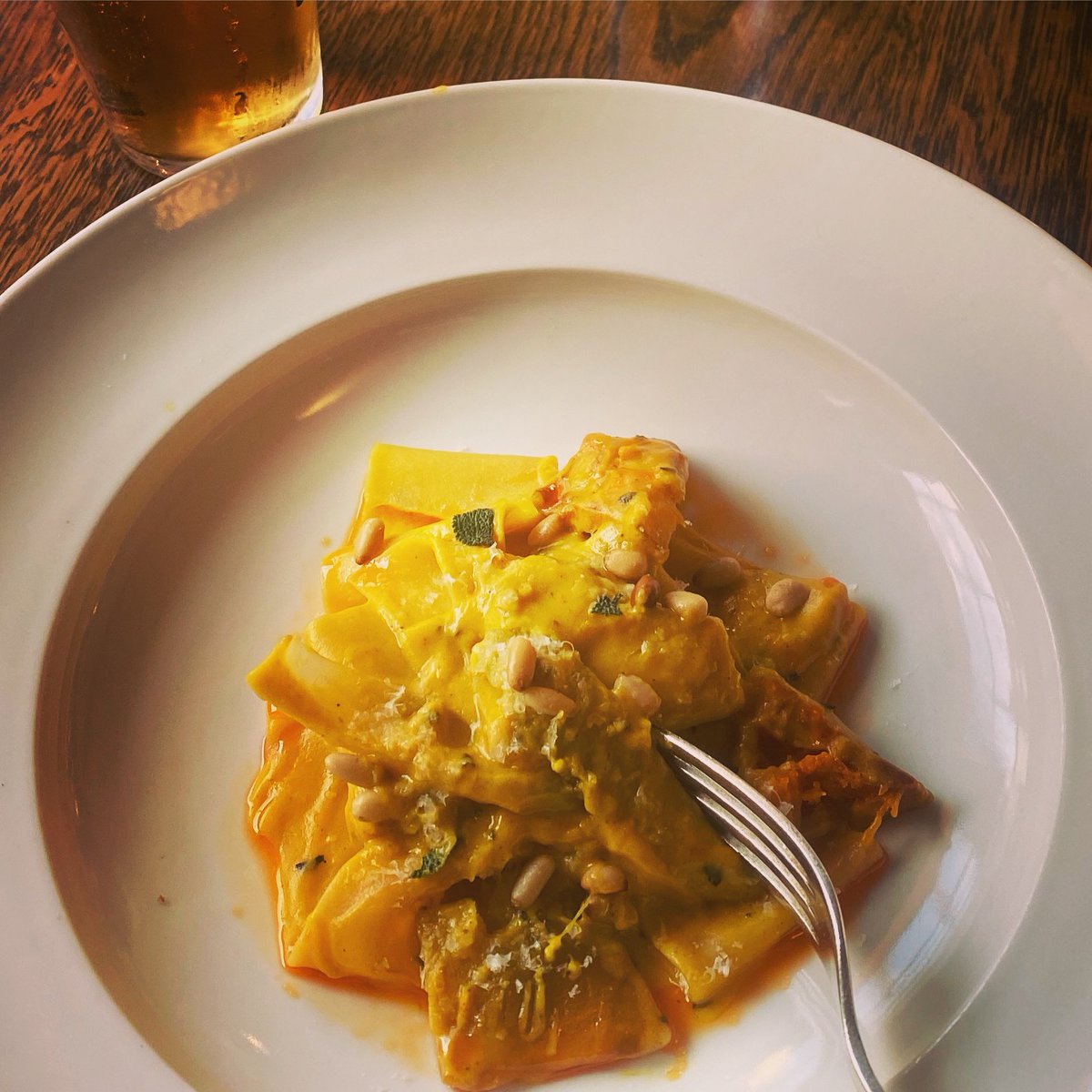 PAPPARDELLE 
squash, sage, pine nuts
💛💚

#Lunch #pasta #squash #sage #autumn