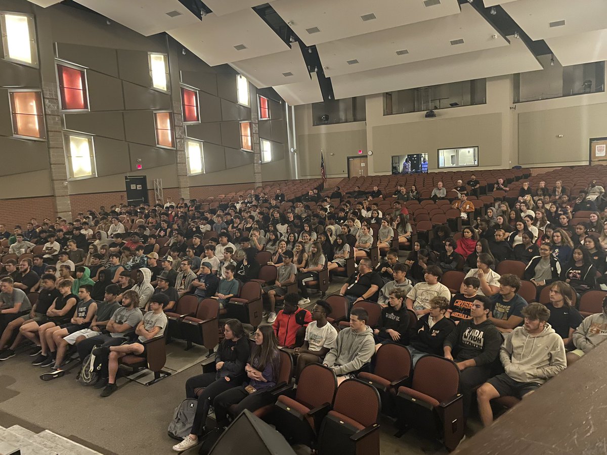 Our athletes are growing in character via Stephen Mackey from 2Words. Thank you Coach Compton and all our coaches for making Character Development a priority!!!