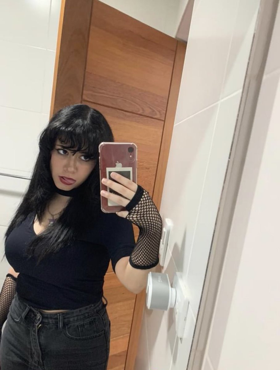 TheShortestGF's tweet photo. Rate my fit https://t.co/vq4iFALb3S