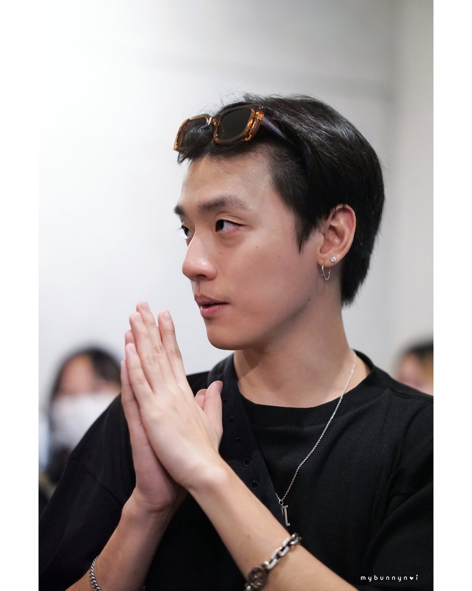 MyBunnyNoi's tweet photo. Happy Birthday คูมกิตตี้ ค้าบบ🎂
#kittyumbsBD2022
#projectforkittyumbs https://t.co/u6JKZDUxty