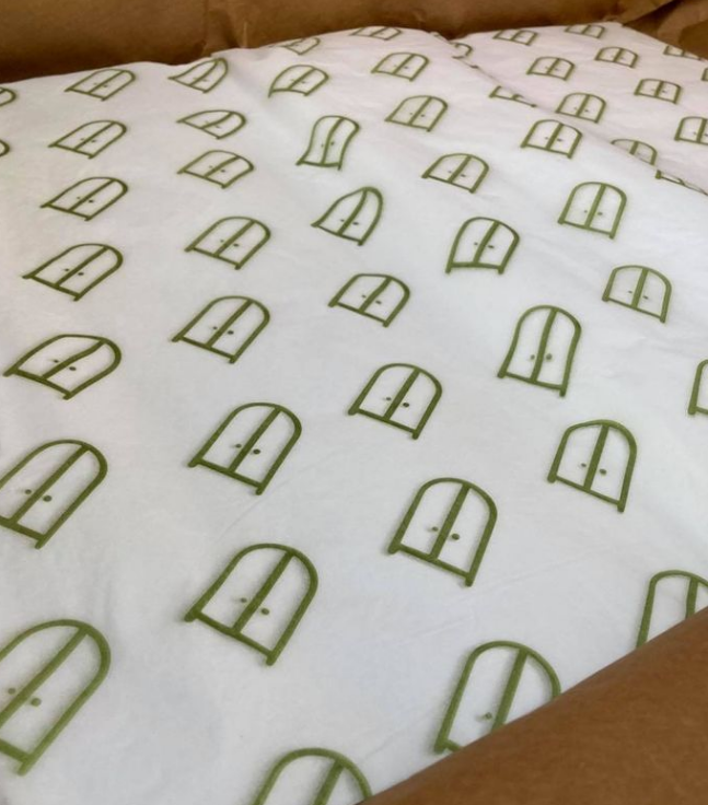 We don't just do paper bags....

Look at this glorious tissue paper we did for My Little Green Wardrobe💚🌿 

To find out more about our printed tissue paper options click here >> paperbagco.co.uk/blog/personali…

#ecopackaging #branding #logo #ethicalfashion #ecobusiness #smallbusinessuk