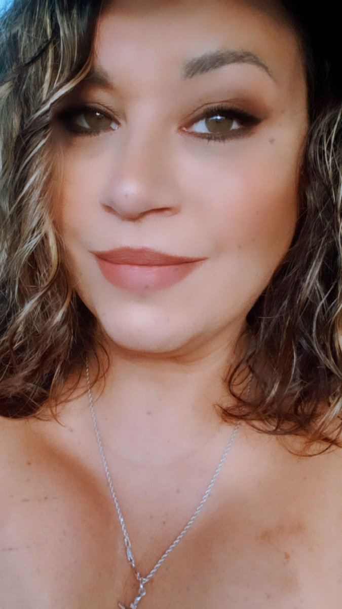 corihoutx's tweet photo. It's all in the eyes... windows to our souls 💗 https://t.co/uvg366hsXU