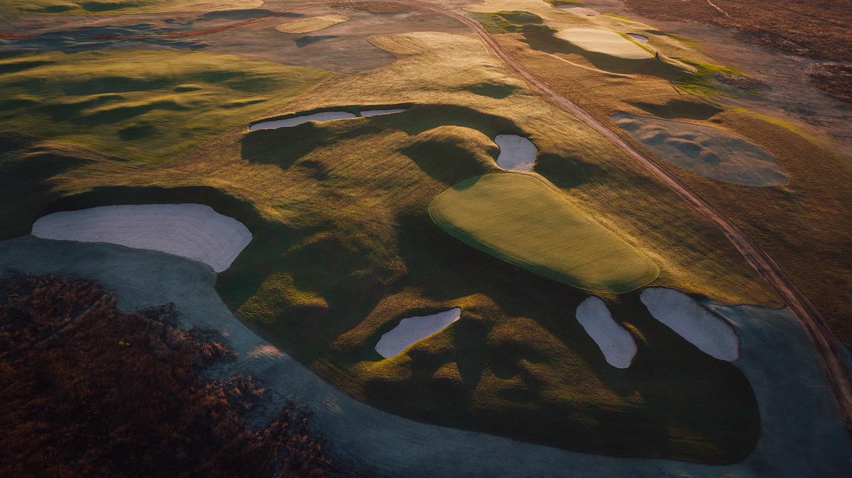 fried_egg_golf's tweet image. Dropped in @Old_Barnwell yesterday, nice to see @bschneider126 and @Dundee_Golf get a new project. They are bringing above ground funky features that will be unique in the area. This Aiken area club will have the 7 grassed holes open this winter and finish the remaining in ‘23