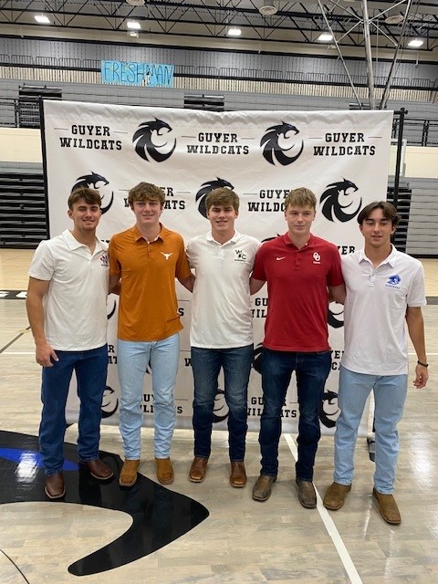 Congratulations to the following Sr.s who signed their NLI this morning. L-R, @caleb3cowan to NCTC, @Lane_Allen15 to University of Texas, @jackcag14 to Weatherford College, @Bradpruett8 to University of Oklahoma and @ColeLoser1 to Blinn College