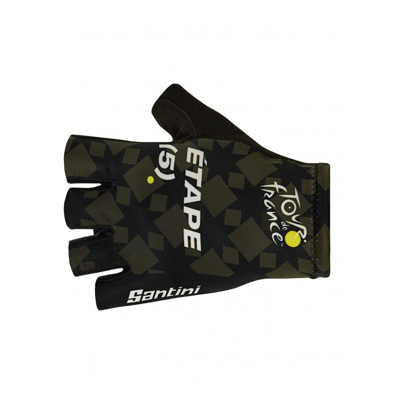 LeTour's tweet photo. 👉Answer the following question and try to win a @SANTINI_SMS #TDF2022 "Arenberg" kit : which rider was wearing the green jersey during stage 5?

👉Répondez à la question suivante et tentez de gagner un kit @SANTINI_SMS "Arenberg" : qui portait le maillot vert durant l'étape 5 ? https://t.co/WX9VBlDxQP