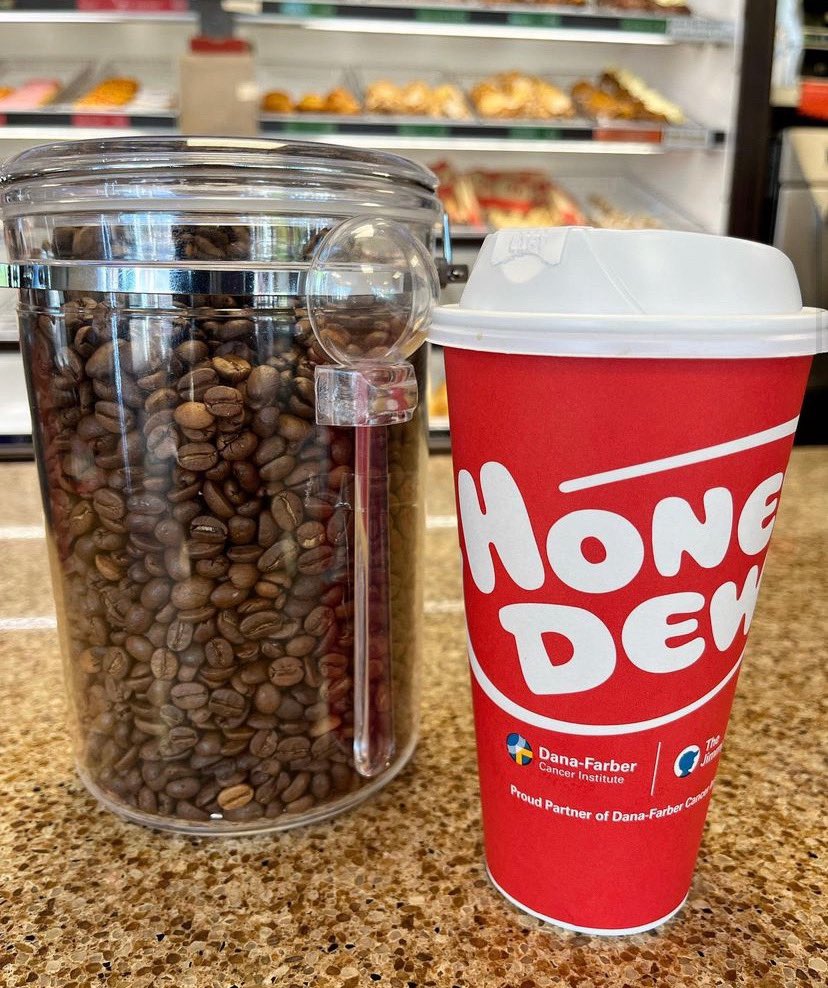 HoneyDew_Donuts's tweet photo. Bring on the Dew-Gooders📢 Now is your chance to give back to someone who has made a positive impact in your community!
⠀⠀⠀⠀⠀⠀⠀⠀⠀
Nominate a Dew-Gooder for in our Dew Good Award and they could win $2,500 for themselves and another $2,500 for their favorite charity🏆... https://t.co/69WSuiZIMV