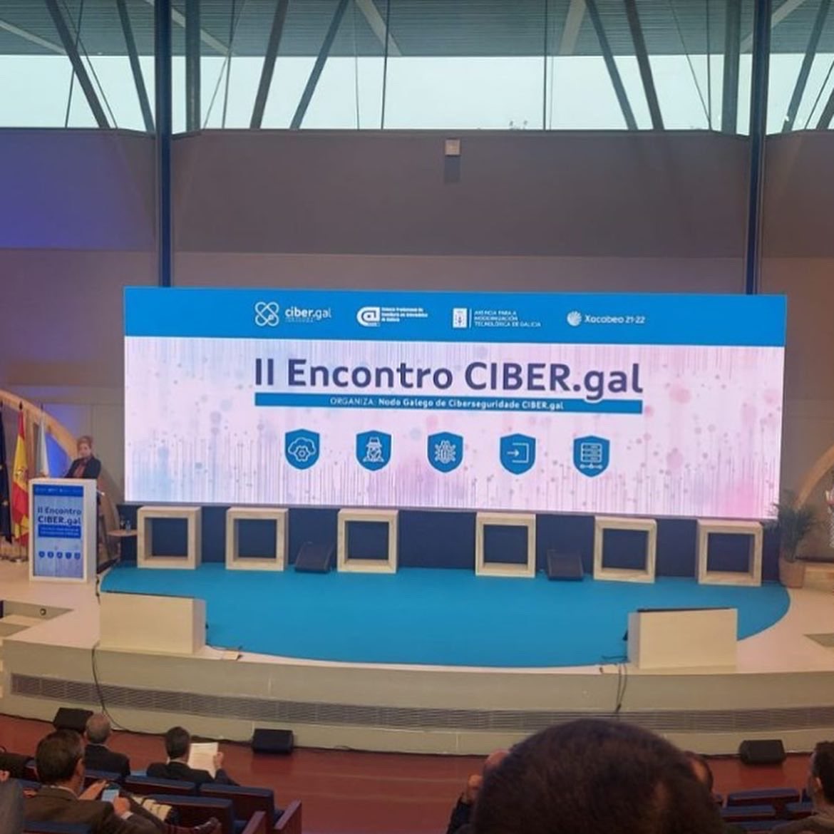🔵 ¡Comienza #CiberGal! El encuentro de referencia de #ciberseguridad en Galicia que desde Plexus Tech patrocinamos 🙌
 
Allí se tratarán tendencias, retos y medidas que tanto desde organizaciones públicas o privadas como a nivel individual pueden ayudar a la seguridad digital.