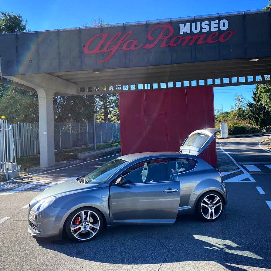 Home 🏡🍀 <a href="/AlfaRomeoIT/">Alfa Romeo Italia</a> <a href="/AlfaRomeoMuseo/">MuseoAlfaRomeo</a> • #AlfaMitoClubMilano