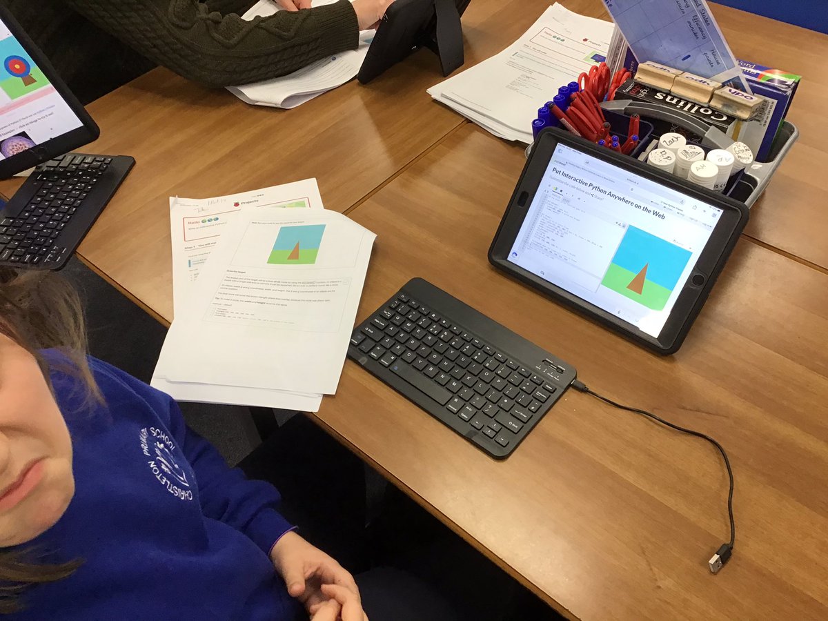 Christletonpri's tweet image. #cpscomputing Learning to use python coding language #codeclub with Stefan (Rector of St James, Christleton)