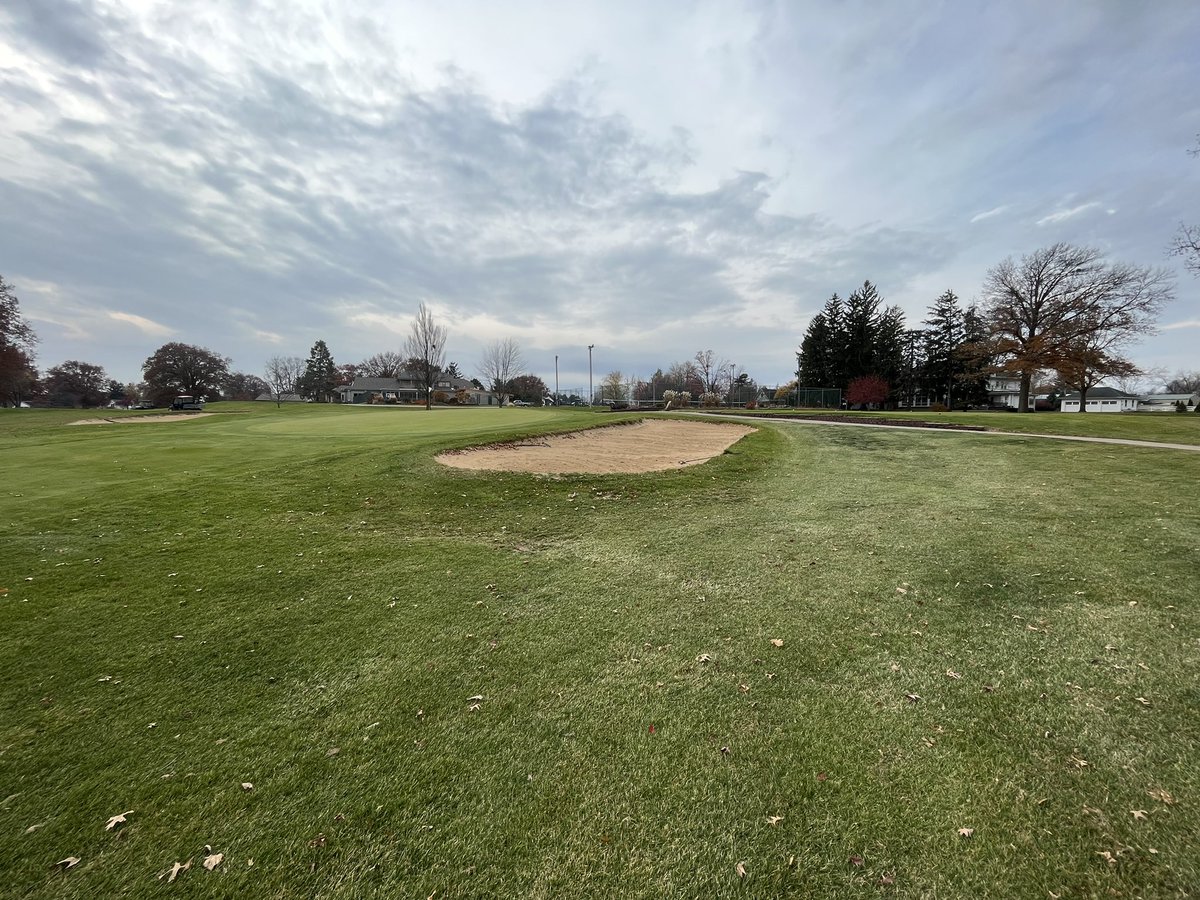 MHallBGC's tweet photo. Time for some sand. #renovationtime. #gettinbetter https://t.co/QdFr3UlVSF