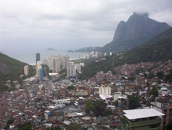 Masha_1230's tweet photo. Atafona, Rio de Janeiro on the north coast as a result to glaciers melting is threatened with sea level rise on avg 6 meters per year towards Atafona but some ideas exist on how to solve this problem like building dikes to reduce the ocean’s waves. @class2022cgp @WHS_MSGORDON https://t.co/j2WxRq8lwd