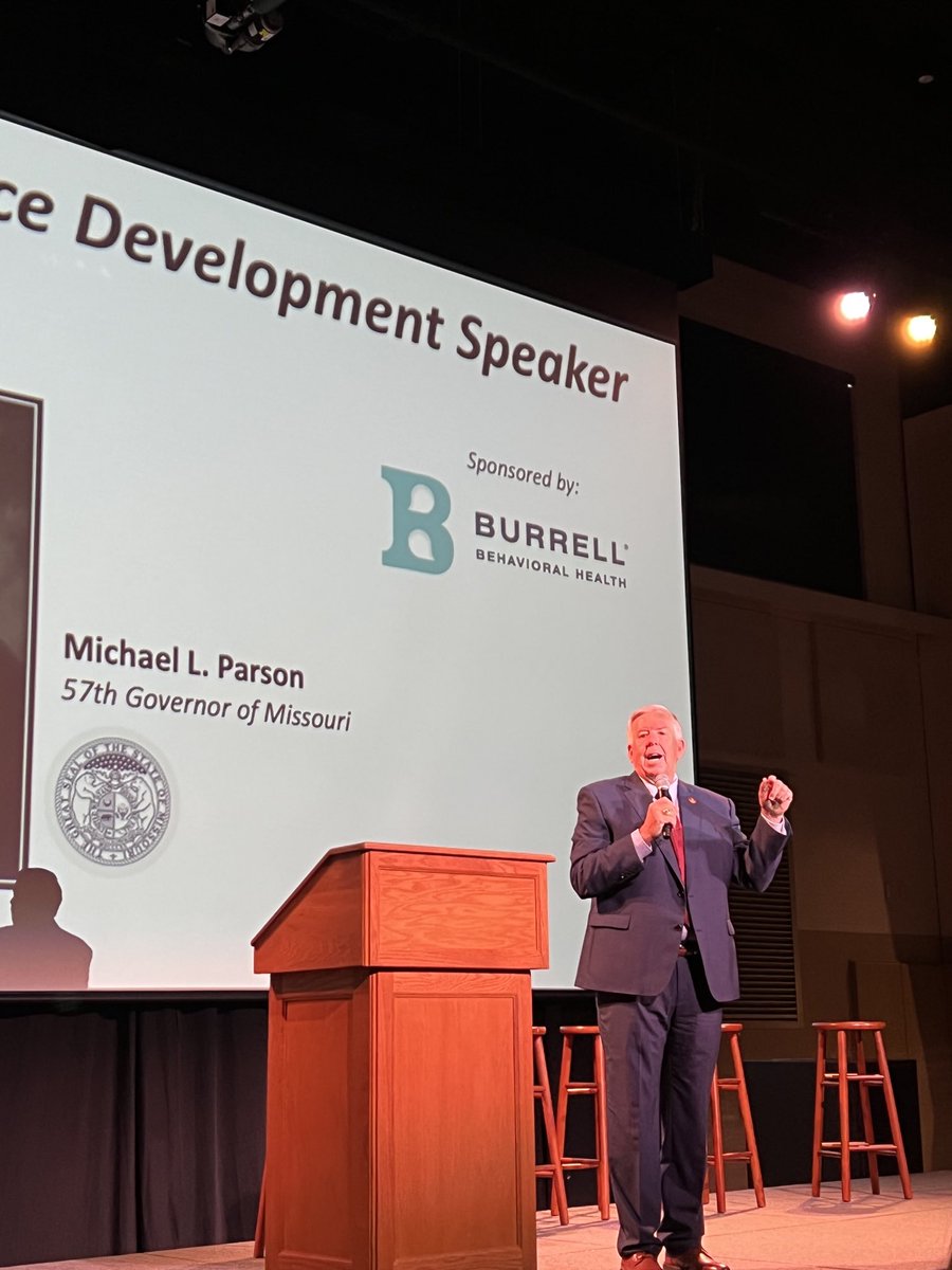 What an honor to introduce ⁦⁦@GovParsonMO⁩ ⁩at the ⁦<a href="/COMOChamber/">Columbia MO Chamber</a>⁩ #QMB. His ongoing support of mental health along with the startup funding we received for the ⁦CoMo Behavioral Crisis Center creatively supports the mid-Mo workforce and ultimately saves lives.