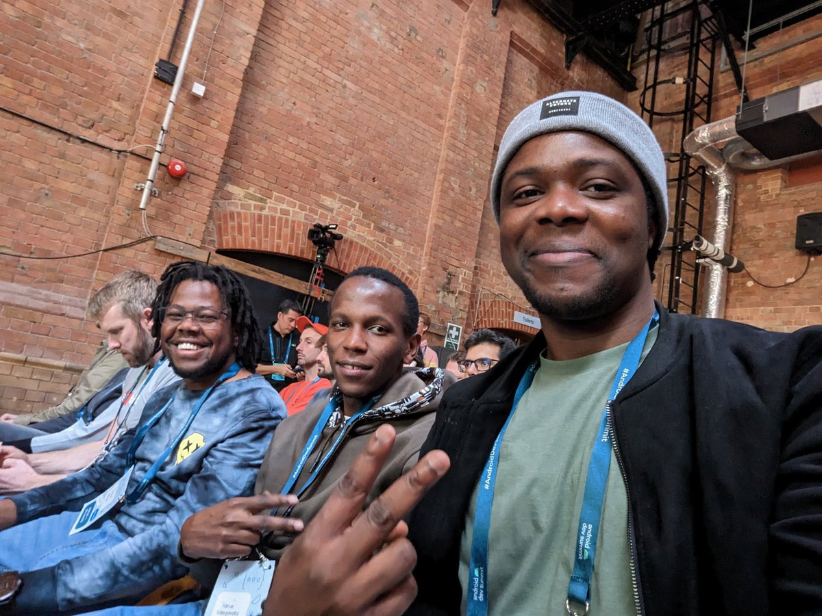 _jumaallan's tweet image. Hanging out with @wangerekaharun at #AndroidDevSummit