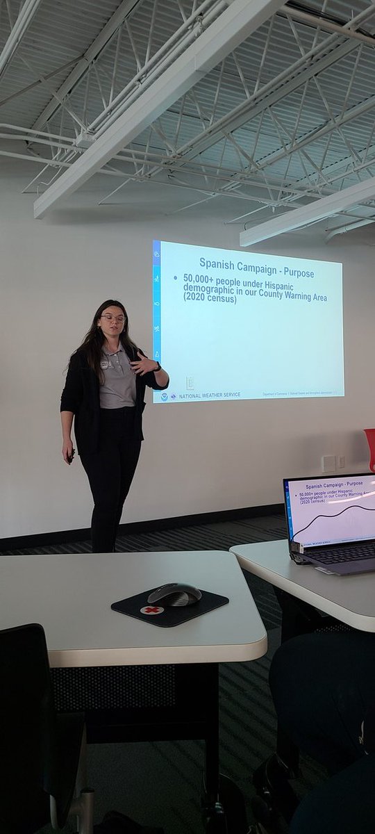 andyqp3's tweet photo. Caitlin Dirkes delivering social media talk on all-new Spanish campaign for the @NWSMemphis forecast area. #MEGIWT https://t.co/gBb9E1ukD9