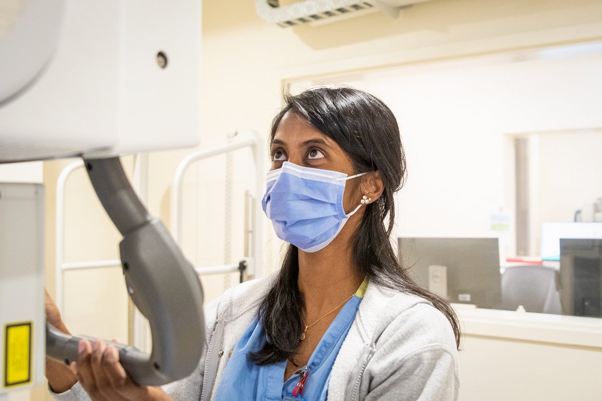 OakValleyHealth's tweet photo. This week is Medical Radiation Technologist Week (November 6 to 12). To celebrate, we asked Shaline Chandrarajan, a mammography technologist by speciality at our Markham Stouffville Hospital, about the role she plays in the health care system. #MRTWeek2022 (1/2) https://t.co/JwHeNcyo9d