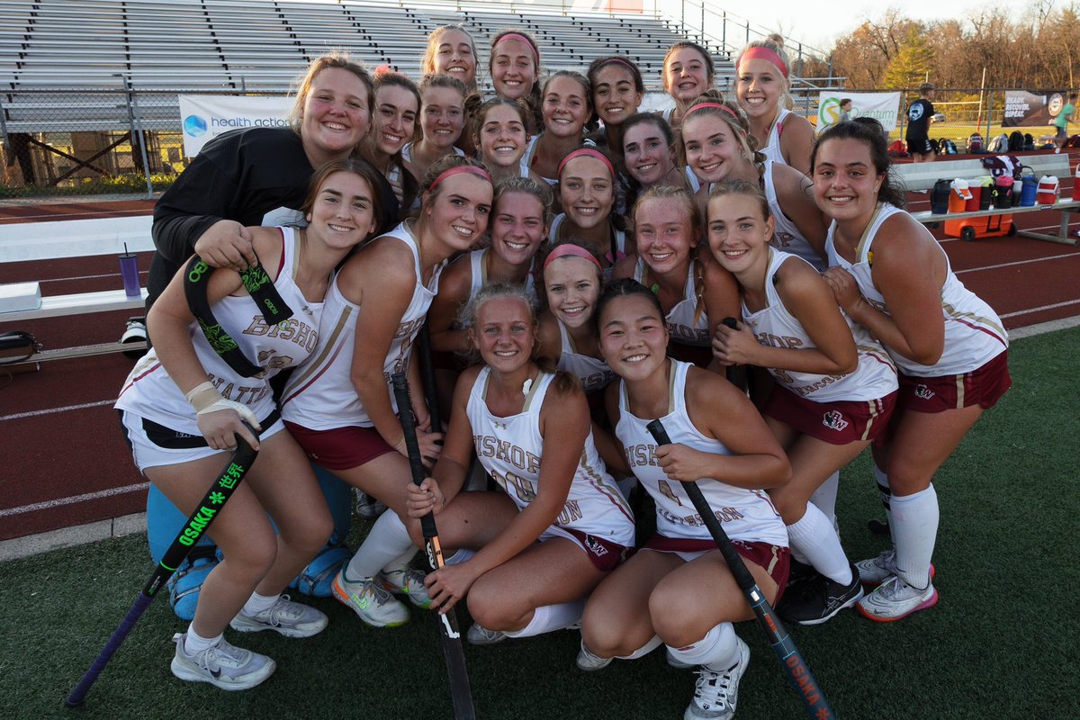 tandcstudios's tweet photo. 11-3-22 Bishop Watterson Field Hockey State Semi Final v Mt Notre Dame @BishopWatterson @BWHS_Athletics @CCLAthletics @OHSAASports https://t.co/Ol7dHooU6O