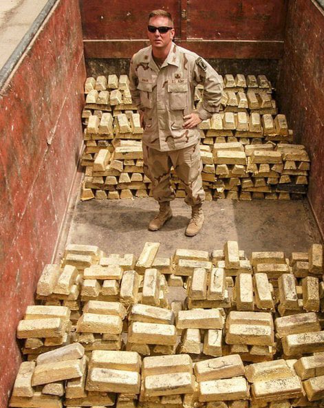 daytona 📻 on Twitter: "Iraqi gold recovered by US troops [Kirkuk, 2003]  https://t.co/dormmy5lBl" / Twitter