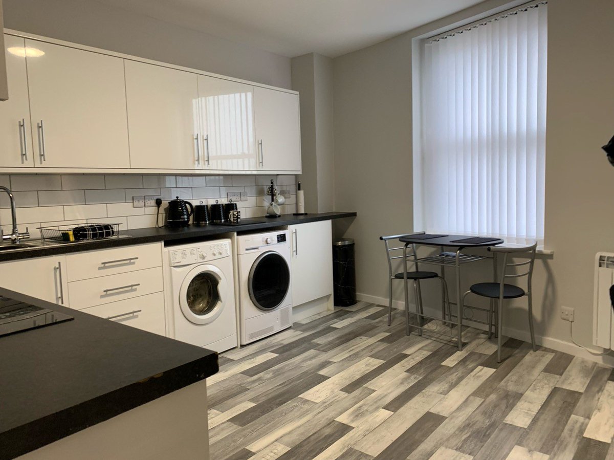 DEWIS architecture tweet media