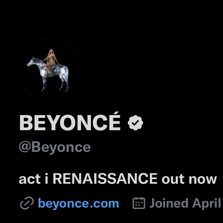 beyzhive's tweet photo. Twitter has removed Beyoncé’s official badge since she refused to pay $8 https://t.co/GFAqf0D7e3