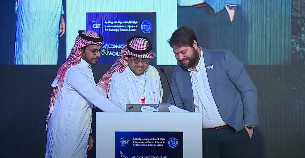 Forum Global tweet media