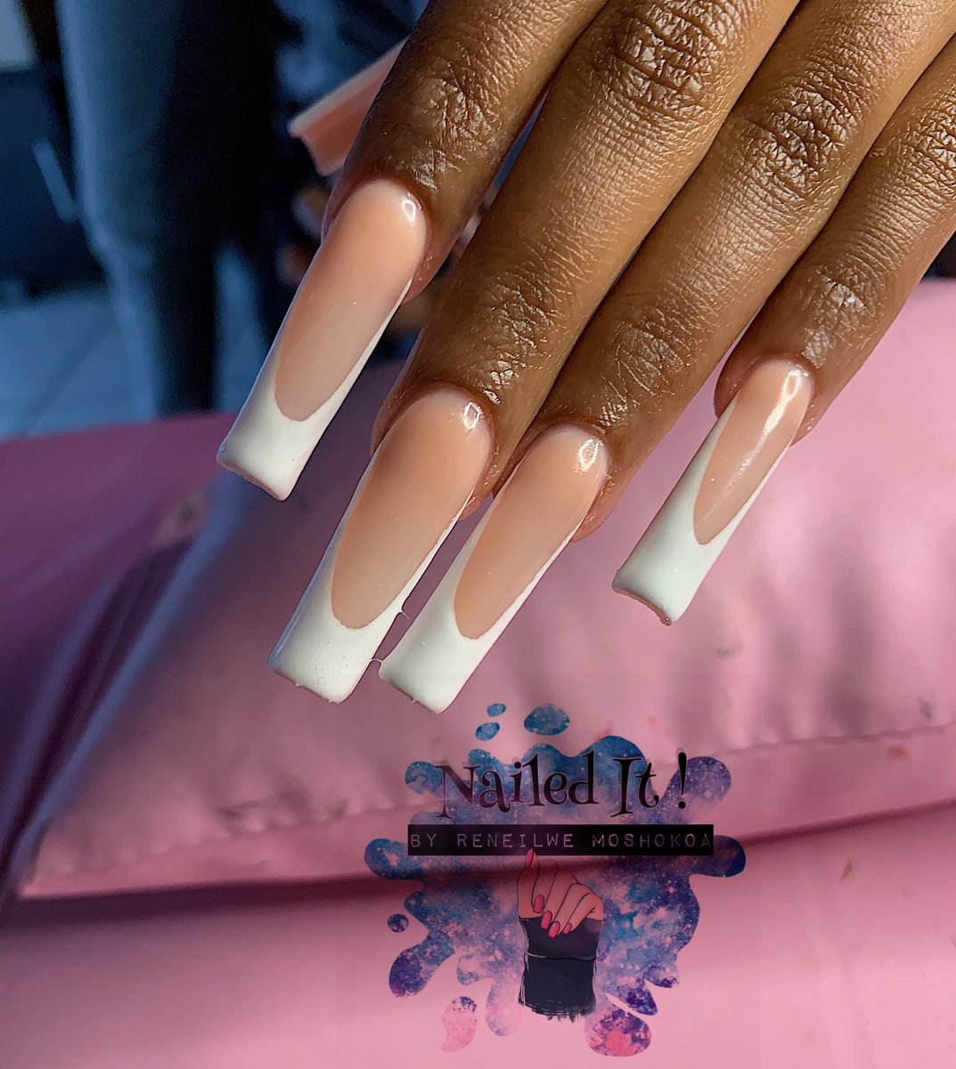 nailedit_byrm's tweet photo. Hey guys 🥂. I’m a nail technician based in Auckland Park. Dm to book your next set with me ! Please RT 🙏🏽❤️. #GirlTalkZA https://t.co/rv77latWeA