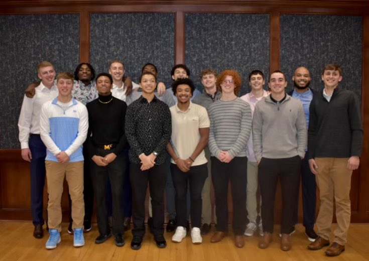 LakeStateMBB's tweet photo. We clean up nice 😎

Huge thank you to everyone who attended, bought tickets and supported our team at our annual reverse raffle!

#ETJ | #GoLakers https://t.co/PXFmi0nzd4