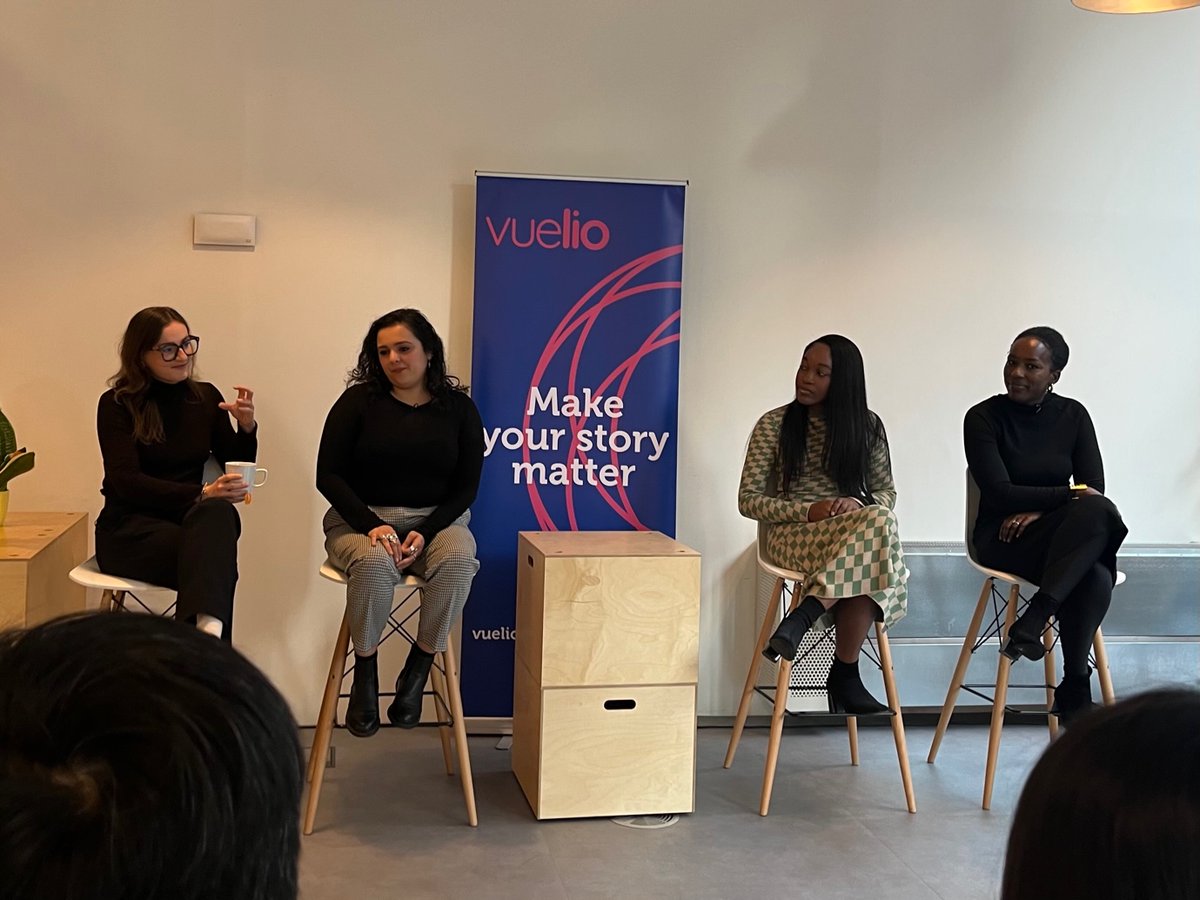 KadarTimea's tweet photo. These ladies @yolafawehinmi, @izzymks, @hannah_ajala @AllyHead were massively generous with their tips on how to pitch to the press. A very valuable event organised by @Vuelio 👏 🙏 Thanks a lot! https://t.co/WgINdkuGMR