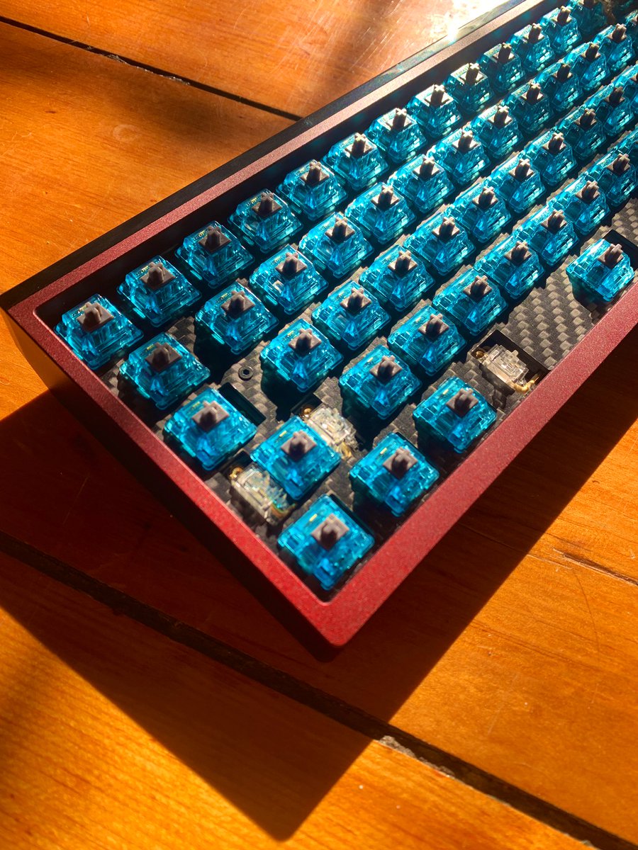 LRKeyboards's tweet image. Okkkkk @badseedtech I see you. These are *chefs kiss*