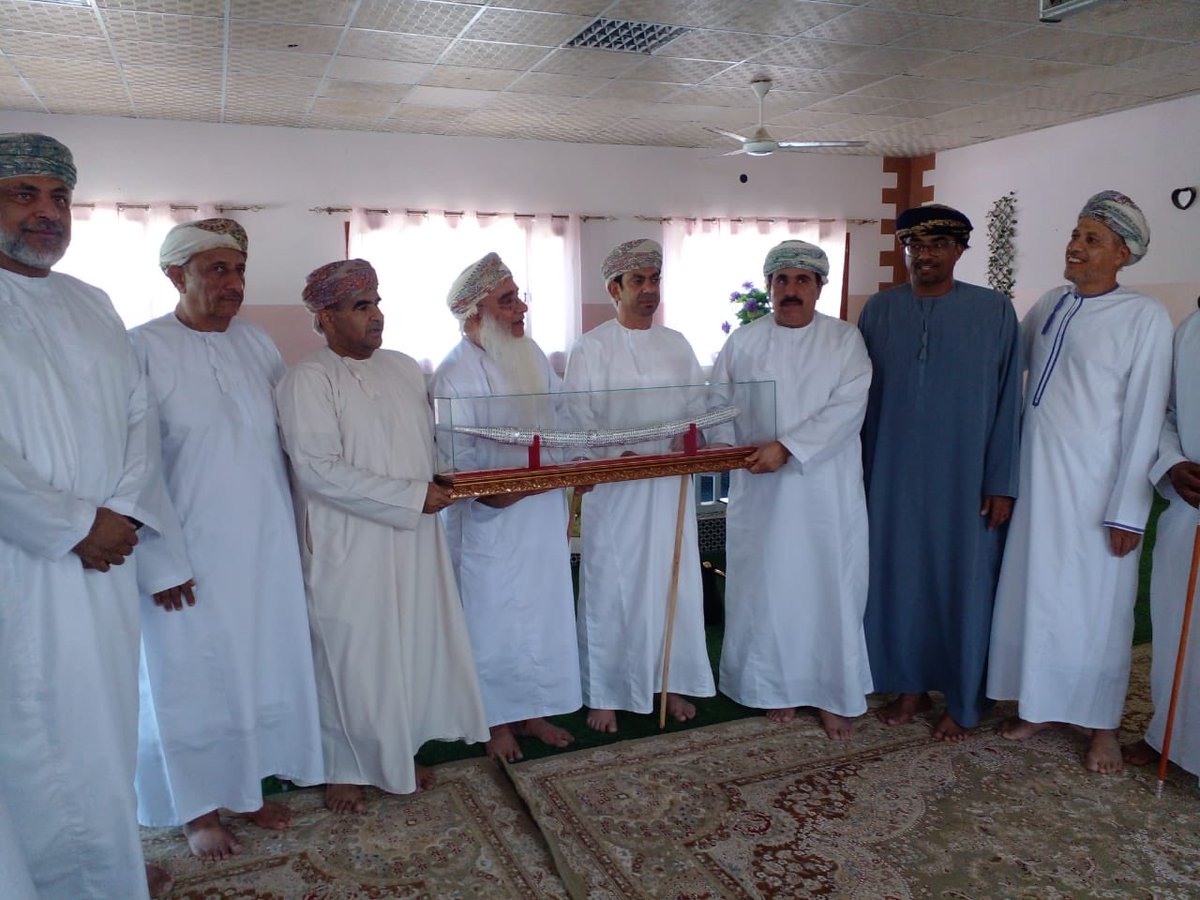 شكرا لأساتذتي الكرام رجال فنجاء على الاهداء