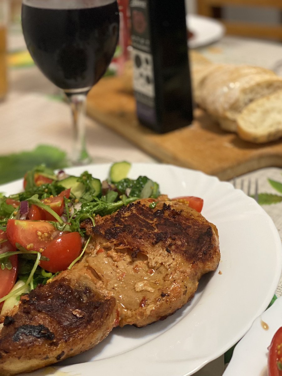 evaeyess's tweet photo. Food porn 🤤
Ну що може бути краще? 
#food #meat #USA #travel https://t.co/Z5tfEQEhR7