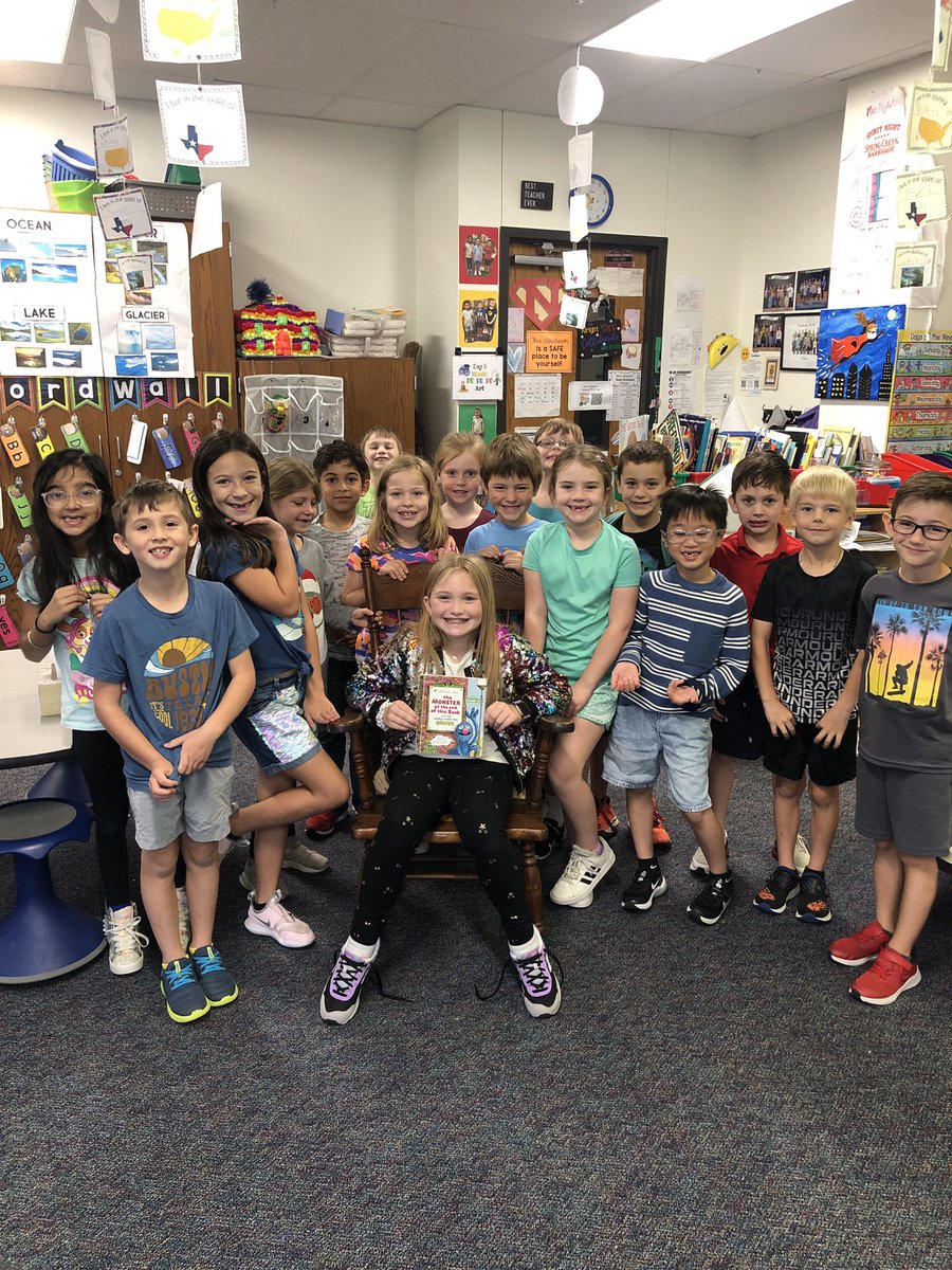 Love having students come back and read to the class! 💙🧡<a href="/EddinsElem/">Eddins Elementary</a> <a href="/PoppyStokes3/">Poppy Stokes</a>