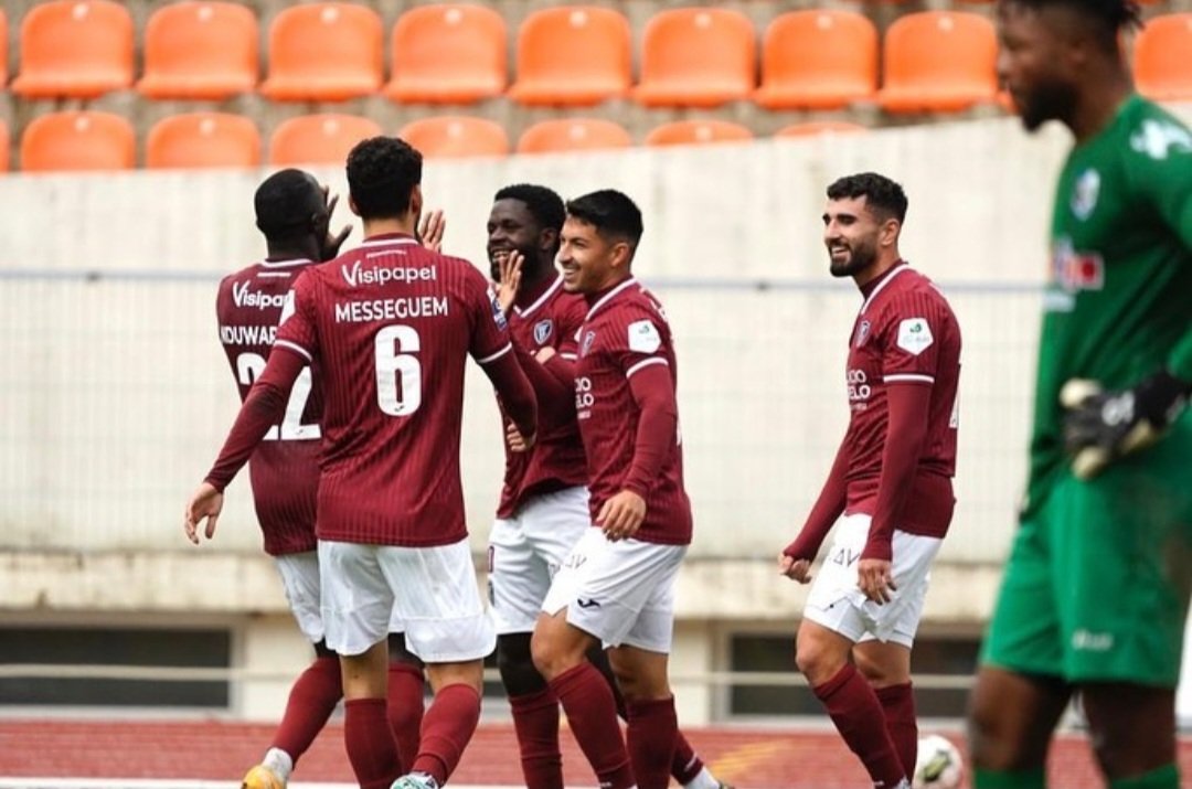 hondurasfutbolt's tweet photo. #LegionariosHondureños
En la Taca de Portugal, #JonathanRubio (⤴️80') disputó los últimos minutos con el #ViseuFC que goleó (3-0) al AD Camacha para clasificar a los 8vos de Final.
@allanfajardo29 @LegionCatracha
@Legionarioshn @HondurasLiga
@newguayork @JorgeRdeportes https://t.co/LB3PpsTbjY