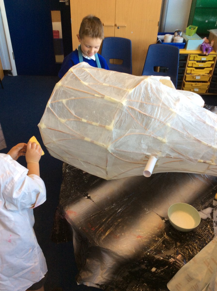 FirstHexham's tweet photo. A fantastic workshop - thankyou @QueensHall We  absolutely loved working with Deni &amp; Alan to build the giant dragon lantern ready for the Lantern parade. Great fun and they could use their creativity and artistic skills. #HexhamLanternParade @HexhamTown  @HistoricEngland https://t.co/s0BnUmBq6C