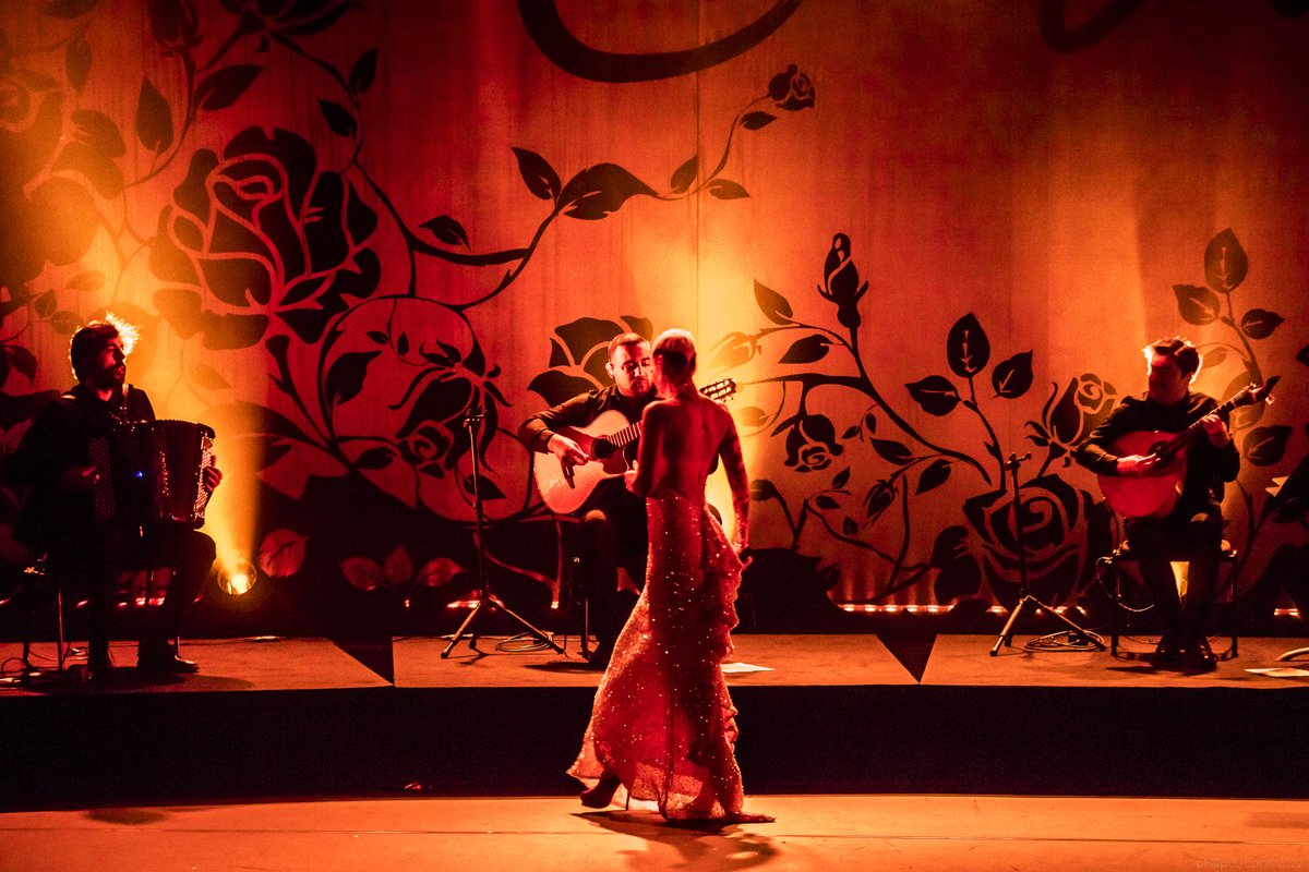 MonteCarloLive's tweet photo. #FallinLovewithMonteCarlo Hier soir, le fado résonnait à l'Opéra Garnier Monte-Carlo avec le concert de @Mariza 😍
Retour en images...
© @philipducap / @MonteCarloSBM https://t.co/dLVjrR98lq