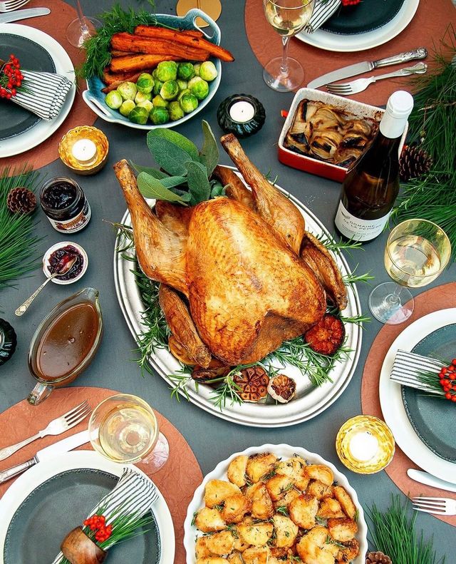 Beckenham Together (@becktogether) on Twitter photo It’s the perfect time to order your festive feast!🎄
<a href="/flockandherd/">Flock & Herd Butchery</a> has their award-winning free-range turkeys, dry-aged Ayrshire rib of beef, show-stopping oak-smoked ham, and dry-aged and bronze chickens from Appledore, Kent.
Find out more👉 flockandherd.com 🎅🏻 It’s the perfect time to order your festive feast!🎄
<a href="/flockandherd/">Flock & Herd Butchery</a> has their award-winning free-range turkeys, dry-aged Ayrshire rib of beef, show-stopping oak-smoked ham, and dry-aged and bronze chickens from Appledore, Kent.
Find out more👉 flockandherd.com 🎅🏻
