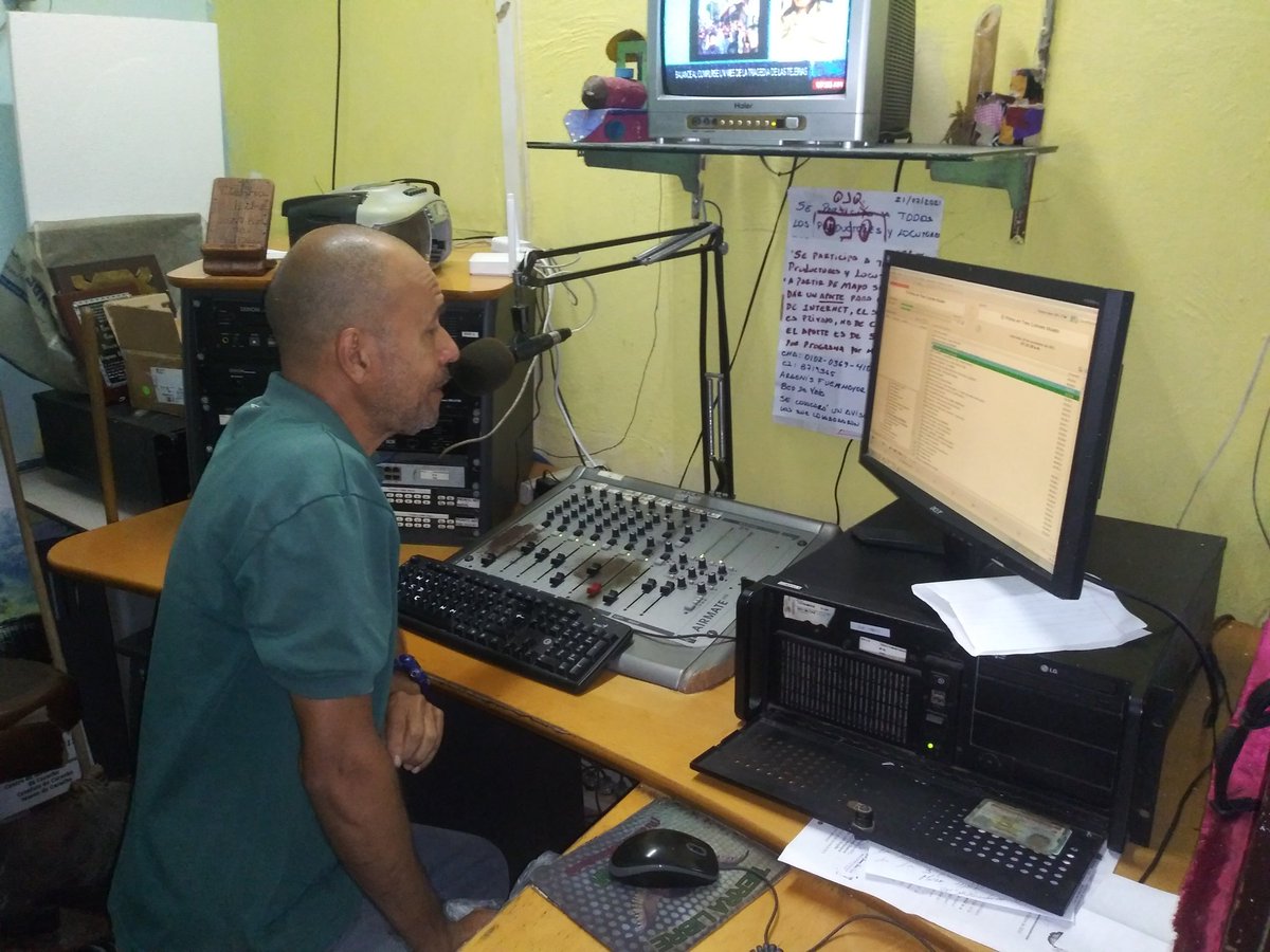 PosgradoT's tweet photo. 09/11/22 Programa Radial Patrimonio Turismo y Cultura Bolivariana por la Emisora Tierra Libre 107.7 FM @alcaldiatruji_1 @CNH_Ven @NicolasMaduro @Iroschimajpsuv @Gerardo4fPsuv @carloscontigo  @Rixiorector @Tibisayunearte @mppeuniv @arbolve @ninoskaortiz25 @prensaunermb https://t.co/75QhsR2EBS