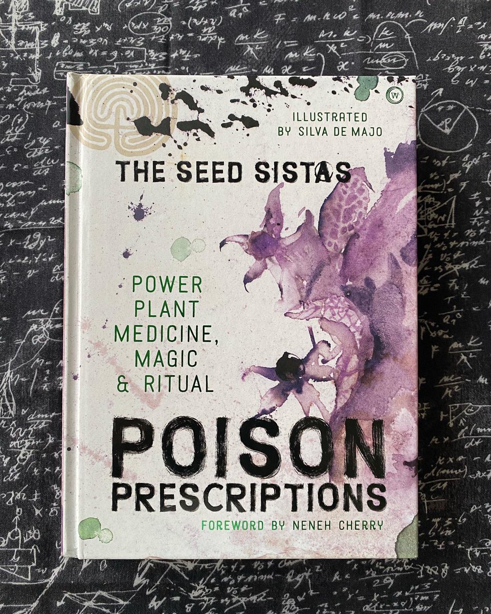 Poisonpath's tweet photo. If you’re interested in poisonous plants you MUST check this book out!
#poisonprescriptionsbook #poisonprescriptions #poisonpath #thepoisonpath #banefulherbs #banefulallies #poisonpathwitch #nightshade #solanaceae #witchsgarden #witchingherbs #plantspiritmedicine https://t.co/GyACk4pkYL