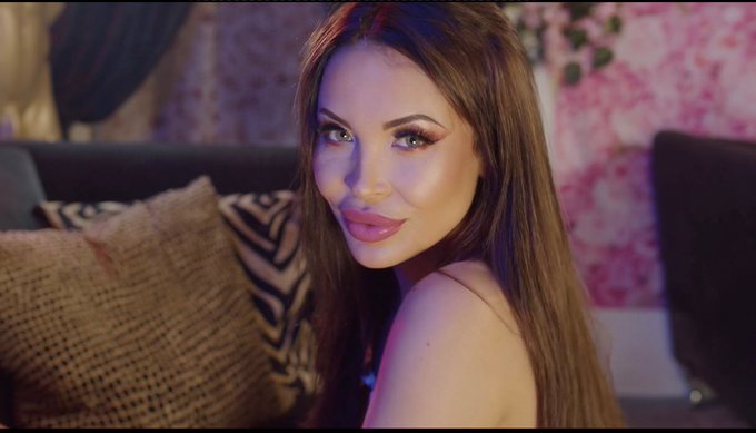 My face when I know I’m gonna suck your cock baby? https://t.co/H6s0njPY0W