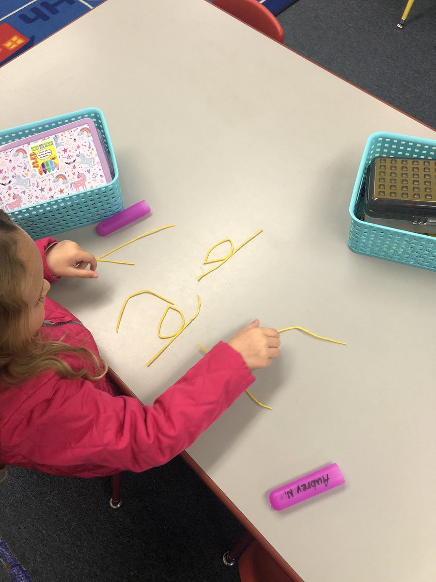 Oakville Elementary tweet media